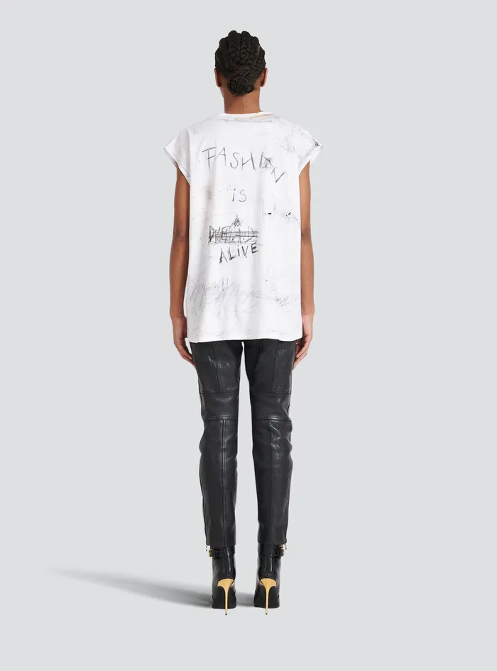 Balmain TShirts WomensMens Unisex 8211 Vintage TShirt With Balmain Logo Print Graffiti White Balmain TShirts WomensMens Unisex 8211 Vintage TShirt With Balmain Logo Print Graffiti White