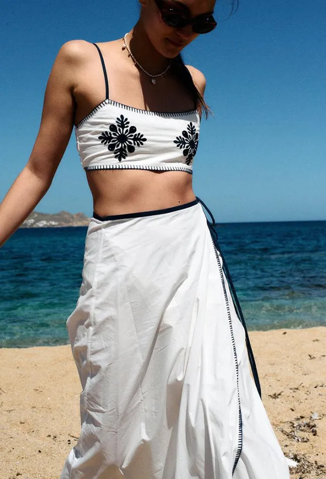 Ciao Lucia Online Yolanda Top Medallion Women Sleeveless Tops