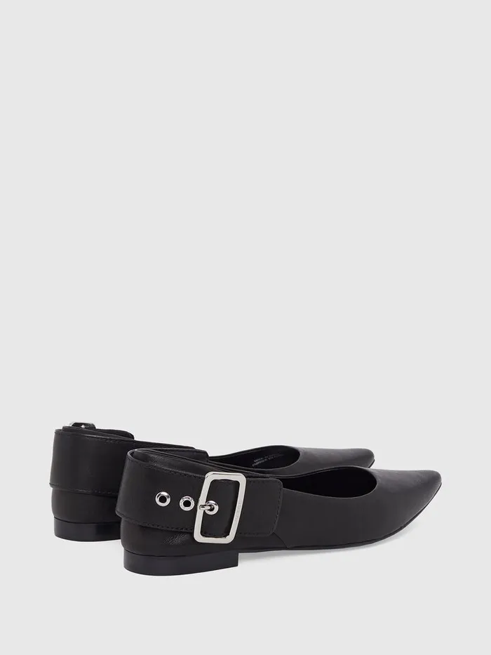 Diesel Flats Womens DMOMY BAT Black Near Me