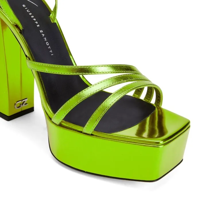 Flavienne Green Women Giuseppe Zanotti Sandals