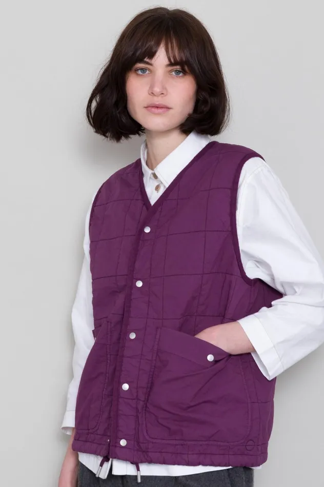 Folk Clothing Quilted Boxy Gilet 8211 Wine Womens Outerwear