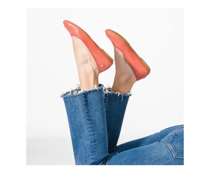 Hush Puppies Flats and SlipOns Chaste Ballet Ginger Spice Leather 8211 Women Hush Puppies Flats and SlipOns Chaste Ballet Ginger Spice Leather 8211 Women