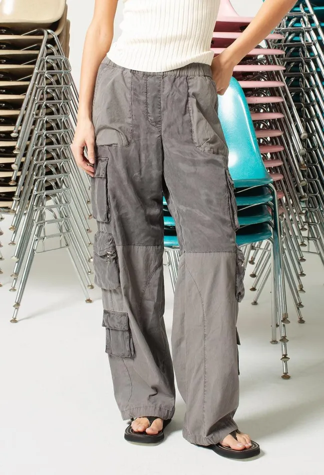 John Elliott Bottoms Oversized Parachute Cargo Washed Black 8211 Women John Elliott Bottoms Oversized Parachute Cargo Washed Black 8211 Women