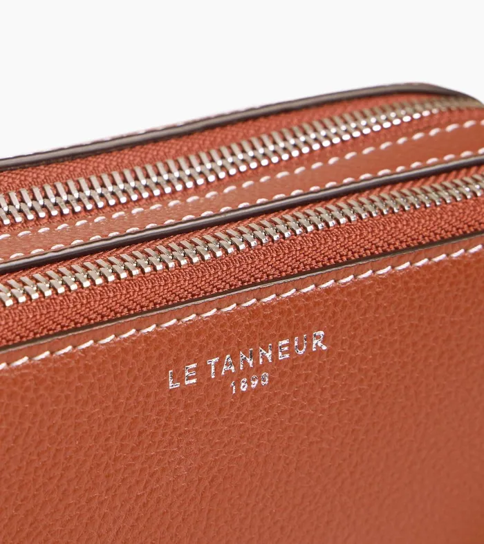 Le Tanneur Crossbody Bags Men Small 2Compartment Shoulder Bag In Grained Leather Mahogany Brown