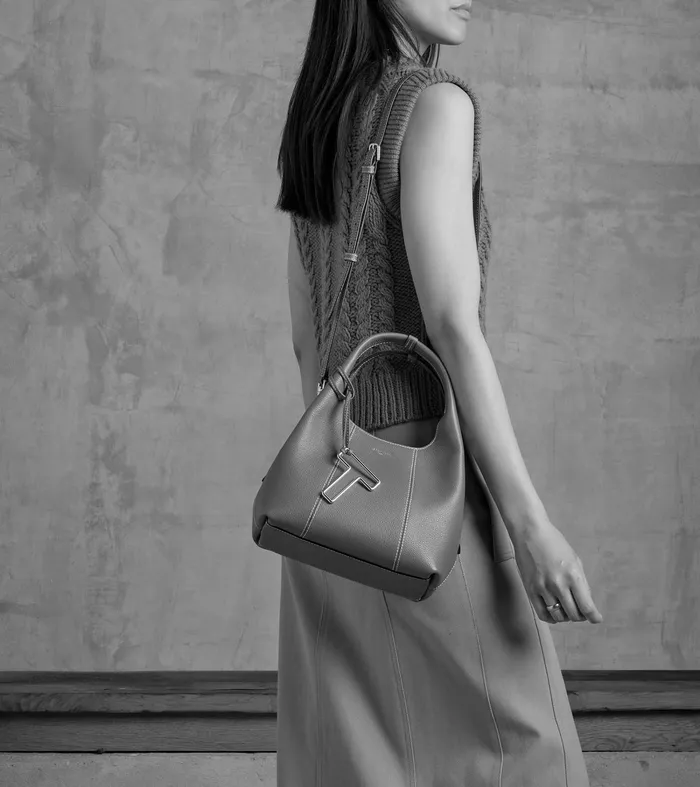 Le Tanneur Crossbody Bags Women Small Handbag In Grained Leather Powder Pink