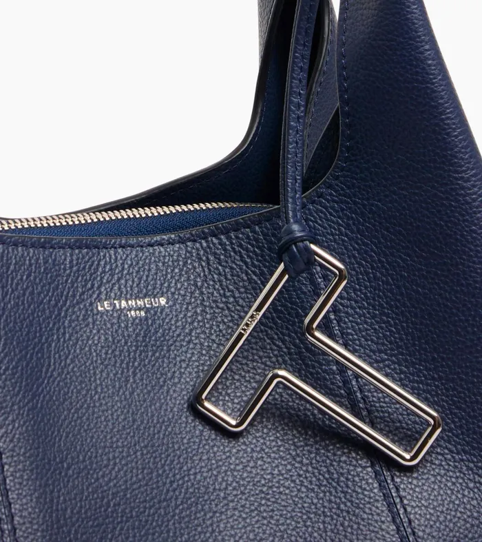 Le Tanneur Totes and Shoulder Bags Women MediumSized Shoulder Bag In Grained Leather Twilight Blue