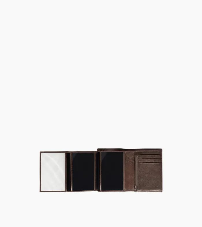 Le Tanneur Wallets Men Vertical Wallet With 3 Shutters In Oiled Leather Brown
