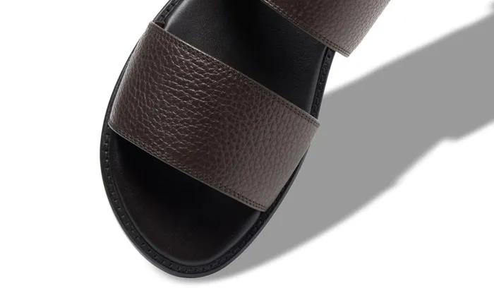Men Casual Manolo Blahnik BULGOBIS Dark Brown Calf Leather Flat Sandals Men Casual Manolo Blahnik BULGOBIS Dark Brown Calf Leather Flat Sandals