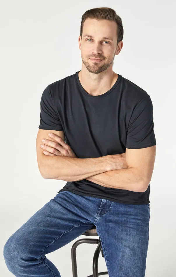 Men Raw Edge Neck TShirt In Black Mavi Jeans TShirts Men Raw Edge Neck TShirt In Black Mavi Jeans TShirts