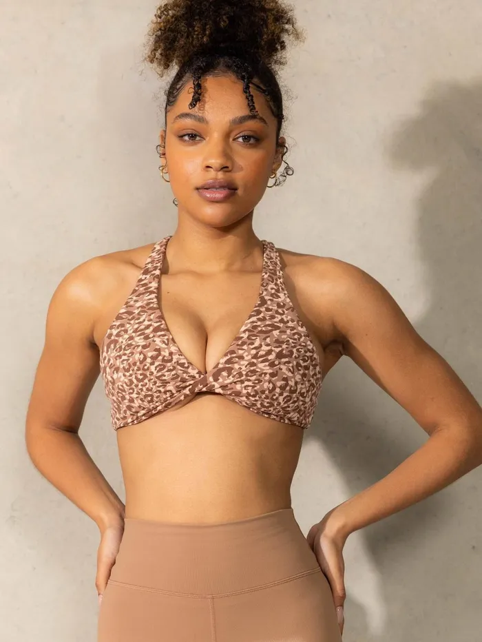 Momentum Twist Sports Bra 8211 Mocha Leopard Women Ryderwear Sports Bras