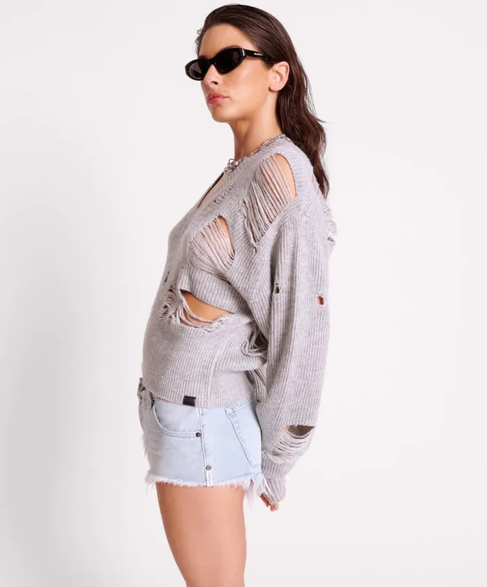 One Teaspoon Knitwear Women Grey Distressed Sweater With Laddered VNeck