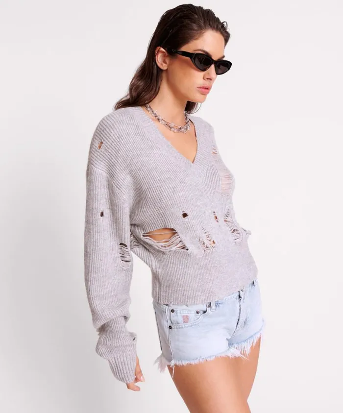 One Teaspoon Knitwear Women Grey Distressed Sweater With Laddered VNeck