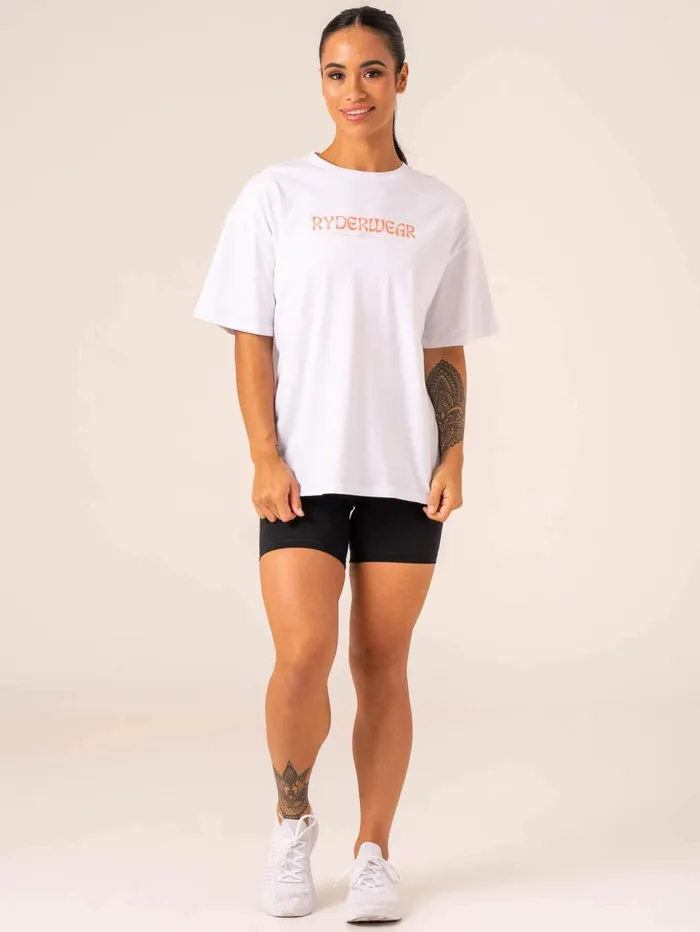 Retro Oversized TShirt 8211 White Women Ryderwear TShirts