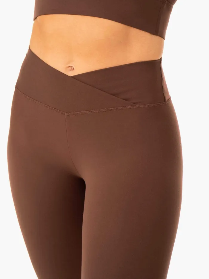 Serene Cross Over Scrunch Leggings 8211 Chocolate Women Ryderwear Leggings