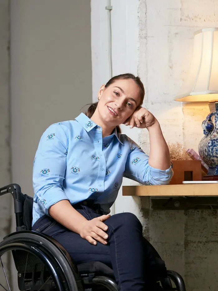 Tommy Hilfiger Adaptive Seated Fit AllOver Crest Shirt Covington BlueMulti Womens Tommy Adaptive Tommy Hilfiger Adaptive Seated Fit AllOver Crest Shirt Covington BlueMulti Womens Tommy Adaptive