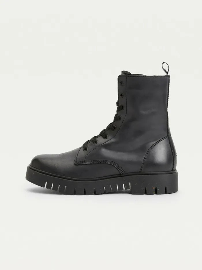 Tommy Hilfiger Chunky Cleat LaceUp Boots Black Womens Boots Gift Ideas