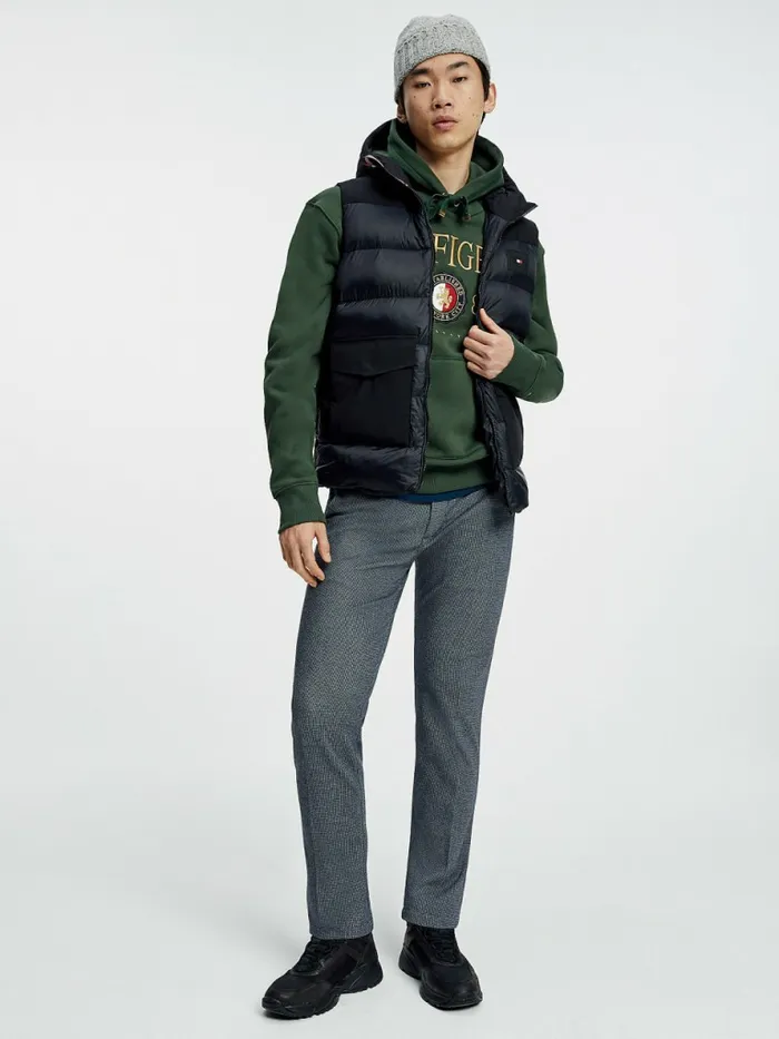 Tommy Hilfiger Contrast Fabric Hooded Vest Black Mens Coats and Jackets Cheap On Sale Tommy Hilfiger Contrast Fabric Hooded Vest Black Mens Coats and Jackets Cheap On Sale
