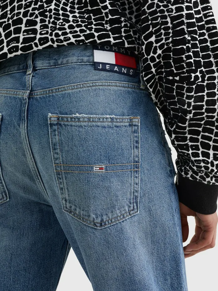 Tommy Hilfiger Dad Regular Tapered Faded Distressed Jeans Denim Light Mens Jeans For Sale