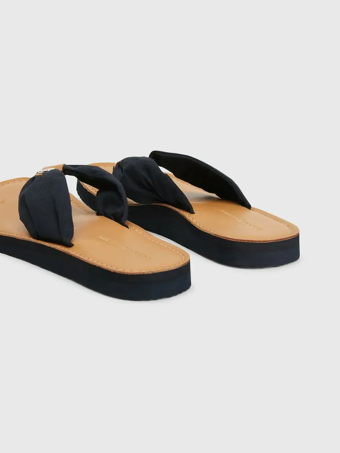 Tommy Hilfiger Essential Leather Footbed FlipFlops Desert Sky Womens Boots Casaul