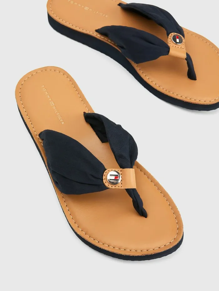 Tommy Hilfiger Essential Leather Footbed FlipFlops Desert Sky Womens Boots Casaul