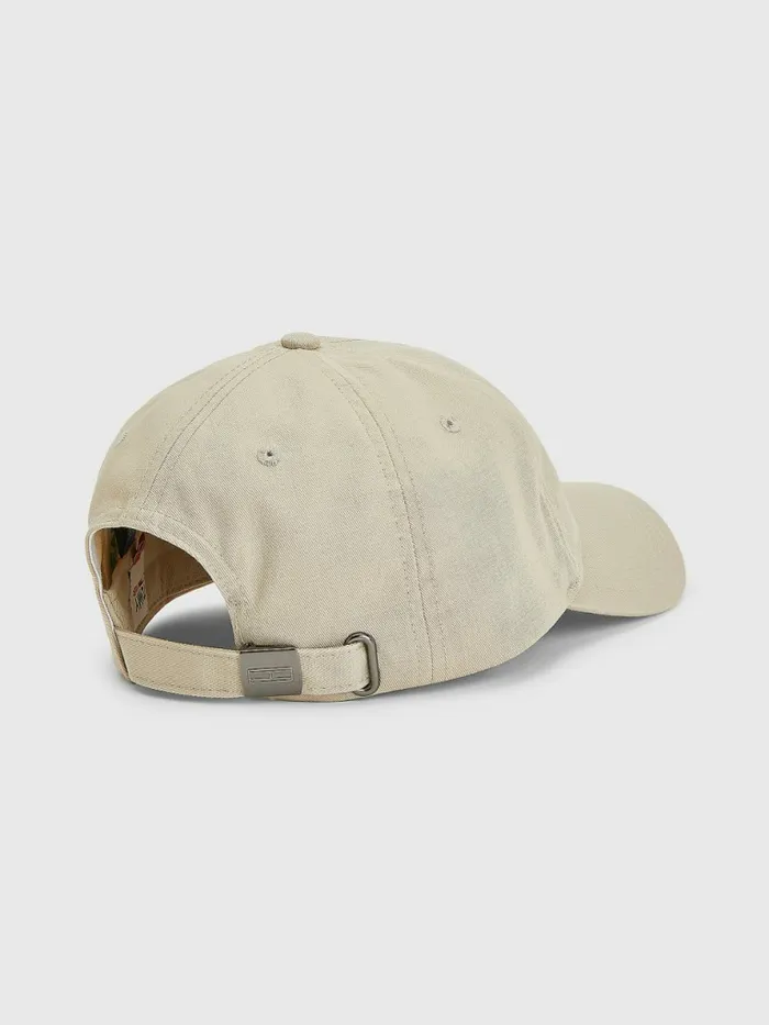 Tommy Hilfiger Flag Cap Savannah Sand Mens Hats and Scarves Fashion