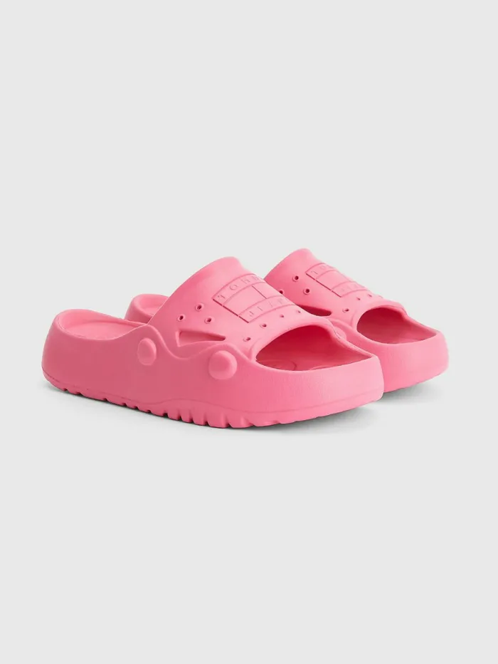 Tommy Hilfiger Flatform Cleat Pool Slides Pink Alert Womens Flat Shoes Cheap On Sale Tommy Hilfiger Flatform Cleat Pool Slides Pink Alert Womens Flat Shoes Cheap On Sale
