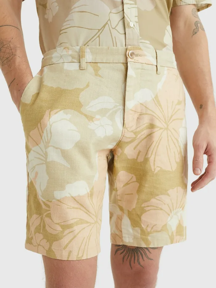 Tommy Hilfiger Harlem Modern Floral Relaxed Chino Shorts Clayed Pebble Mens Shorts Casaul Tommy Hilfiger Harlem Modern Floral Relaxed Chino Shorts Clayed Pebble Mens Shorts Casaul