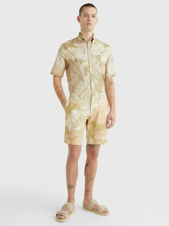 Tommy Hilfiger Harlem Modern Floral Relaxed Chino Shorts Clayed Pebble Mens Shorts Casaul