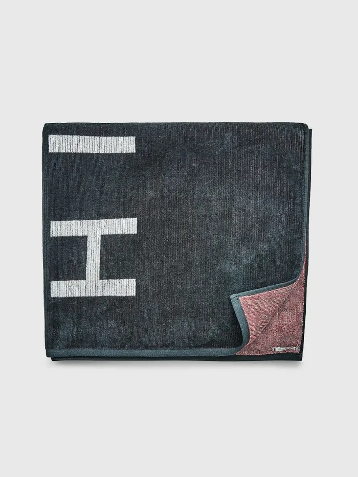 Tommy Hilfiger Logo Organic Cotton Towel Desert Sky Mens Swimwear Cheap On Sale