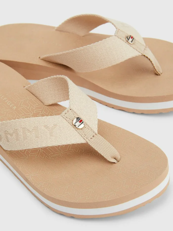 Tommy Hilfiger Sparkle Detail Monogram Print Wedge FlipFlops Sandrift Womens Pumps Casaul