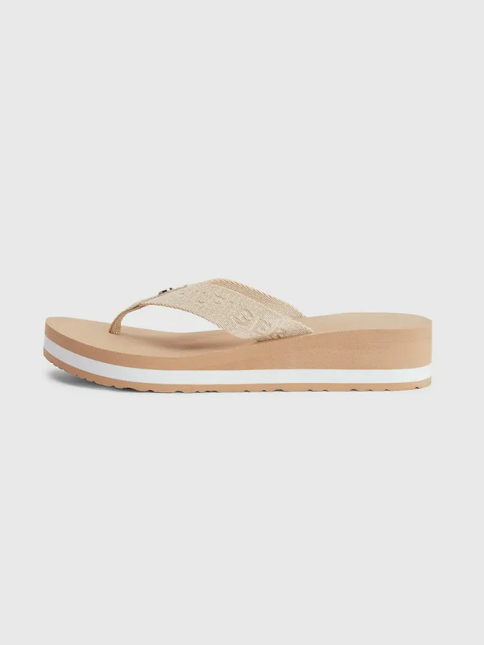 Tommy Hilfiger Sparkle Detail Monogram Print Wedge FlipFlops Sandrift Womens Pumps Casaul