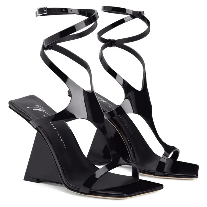 Tutankamon Black Women Giuseppe Zanotti Sandals