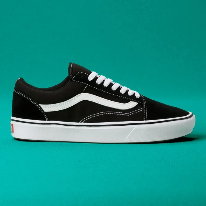 Vans Classics Shoes Mens ComfyCush Old Skool BlackTrue White Vans Classics Shoes Mens ComfyCush Old Skool BlackTrue White