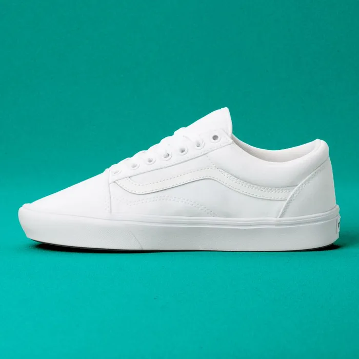 Vans Classics Shoes Mens ComfyCush Old Skool True WhiteTrue White Vans Classics Shoes Mens ComfyCush Old Skool True WhiteTrue White