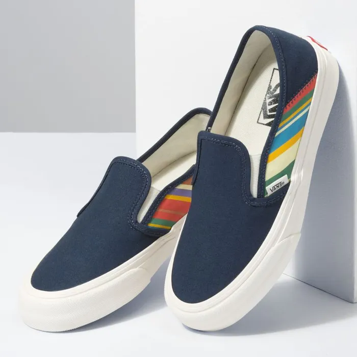 Vans Surf Vibes MensWomens Retro Stripes SlipOn SF Dress Blues