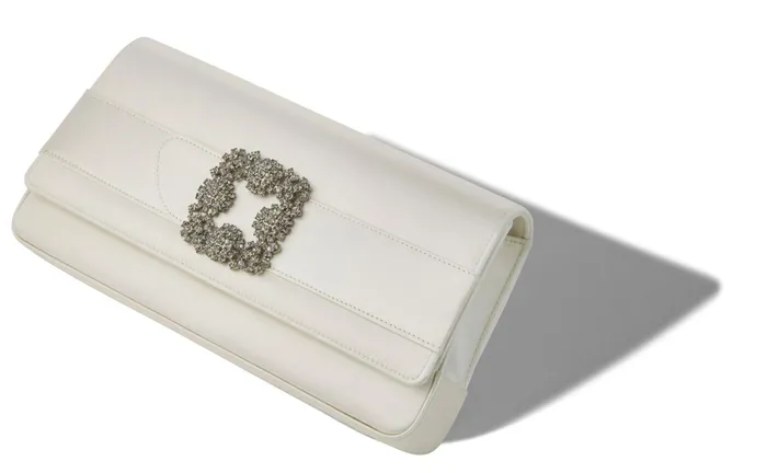 Women Bags Manolo Blahnik GOTHISI Light Cream Satin Jewel Buckle Clutch Women Bags Manolo Blahnik GOTHISI Light Cream Satin Jewel Buckle Clutch