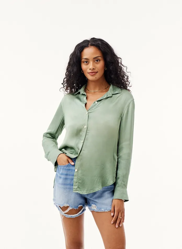 Women Bella Dahl Long Sleeve Satin Side Slit Button Down 8211 Cedar Green CEDAR GREEN