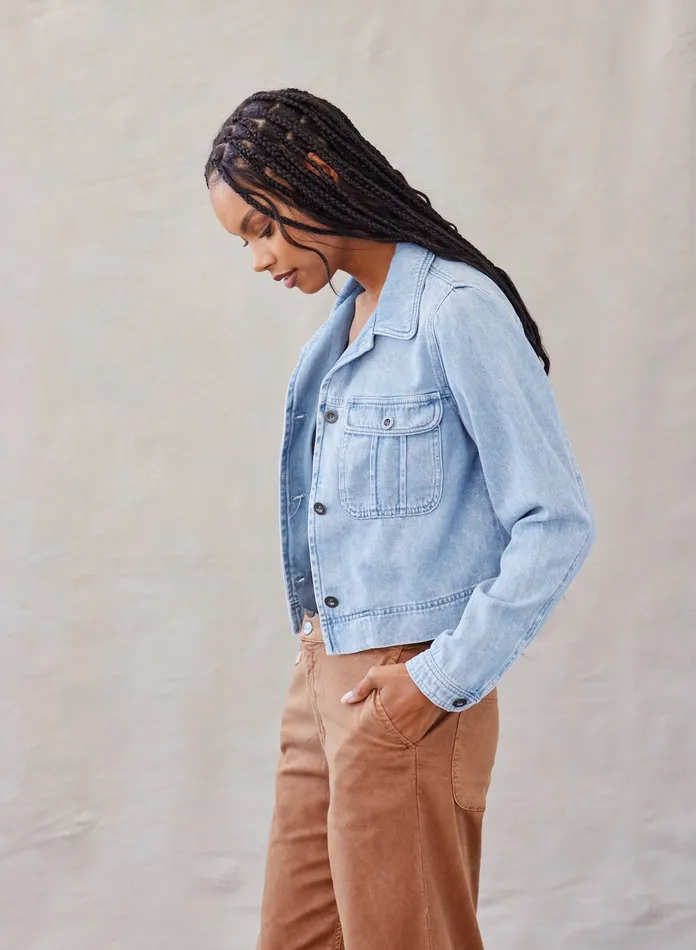 Women Bella Dahl Sweaters and Jackets Max Flap Pocket Utility Jacket 8211 Indigo Pebble Wash INDIGO PEBBLE WASH