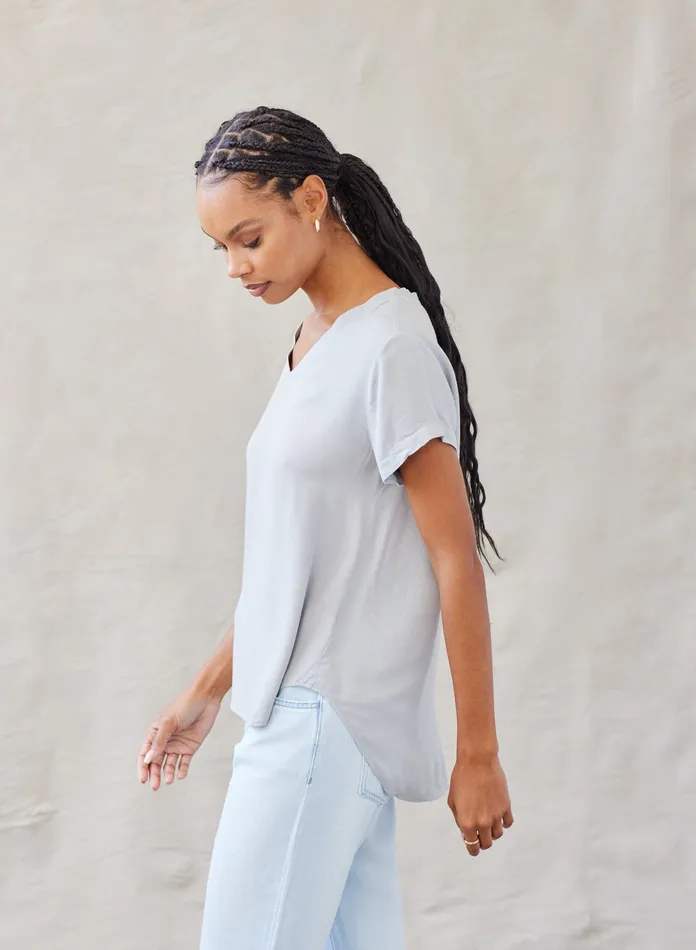 Women Bella Dahl TShirts VNeck Tee 8211 Foggy Sky FOGGY SKY