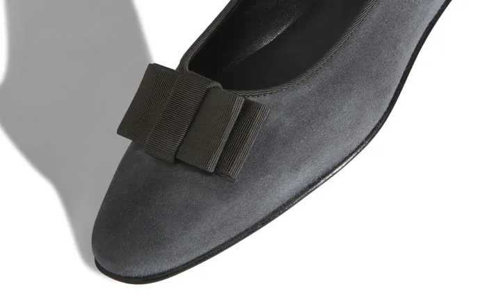 Women Casual Manolo Blahnik BULGATORA Dark Grey Suede Bow Detail Flat Shoes Women Casual Manolo Blahnik BULGATORA Dark Grey Suede Bow Detail Flat Shoes