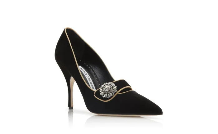 Women Dress Shoes Manolo Blahnik DECEBALO Black Velvet Pointed Toe Embellished Pumps Women Dress Shoes Manolo Blahnik DECEBALO Black Velvet Pointed Toe Embellished Pumps
