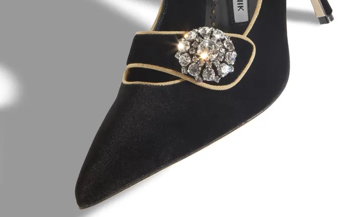 Women Dress Shoes Manolo Blahnik DECEBALO Black Velvet Pointed Toe Embellished Pumps Women Dress Shoes Manolo Blahnik DECEBALO Black Velvet Pointed Toe Embellished Pumps