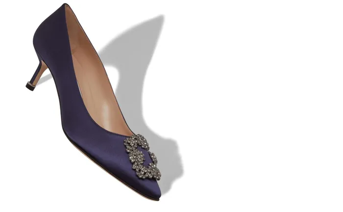 Women Hangisi Manolo Blahnik HANGISI 50 Dark Blue Satin Jewel Buckle Pumps Women Hangisi Manolo Blahnik HANGISI 50 Dark Blue Satin Jewel Buckle Pumps