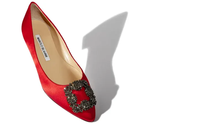 Women Hangisi Manolo Blahnik HANGISIFLAT Red Satin Jewel Buckle Flat Shoes Women Hangisi Manolo Blahnik HANGISIFLAT Red Satin Jewel Buckle Flat Shoes