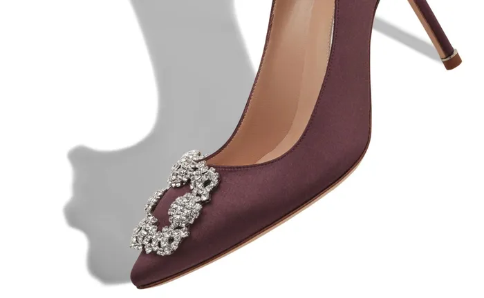 Women High Heels Manolo Blahnik HANGISI 90 Dark Purple Satin Jewel Buckle Pumps Women High Heels Manolo Blahnik HANGISI 90 Dark Purple Satin Jewel Buckle Pumps