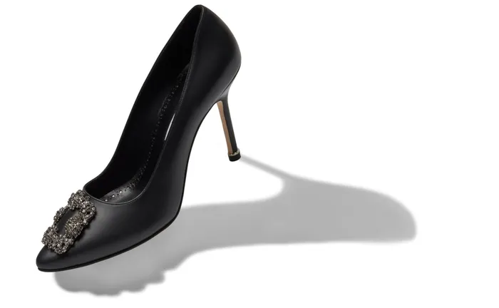Women High Heels Manolo Blahnik HANGISI Black Calf Leather Jewel Buckle Pumps Women High Heels Manolo Blahnik HANGISI Black Calf Leather Jewel Buckle Pumps