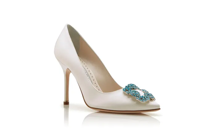 Women High Heels Manolo Blahnik HANGISI BRIDE White Satin Jewel Buckle Pumps
