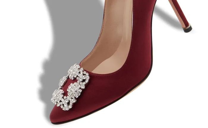 Women High Heels Manolo Blahnik HANGISI Dark Red Satin Jewel Buckle Pumps Women High Heels Manolo Blahnik HANGISI Dark Red Satin Jewel Buckle Pumps