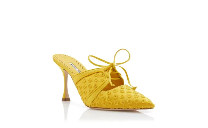 Women High Heels Manolo Blahnik POWELMU Yellow Textile Dobby Print Embroidered Mules Women High Heels Manolo Blahnik POWELMU Yellow Textile Dobby Print Embroidered Mules