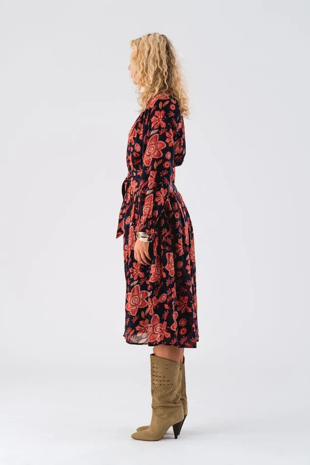 Women Lollys Laundry Dresses AminaLL Midi Dress LS Graphic Print